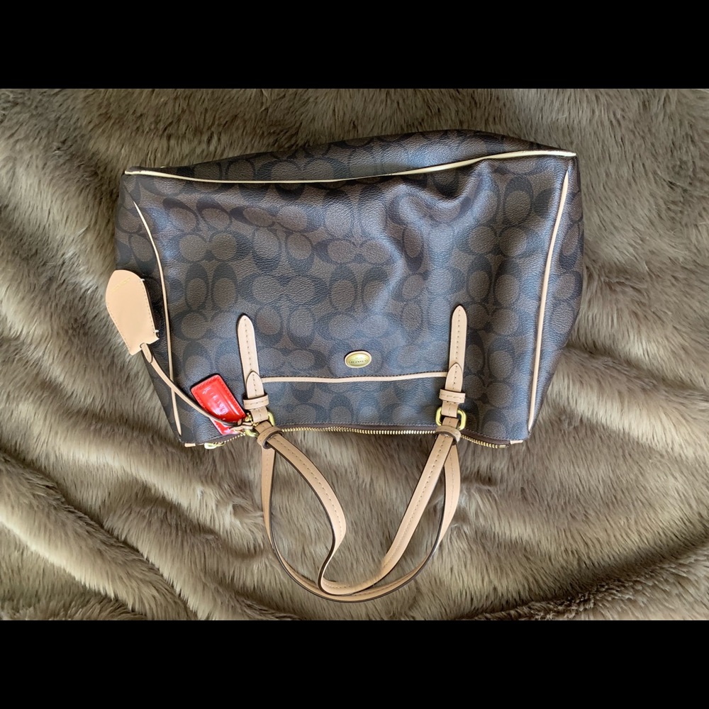 Coach Handbag - Picture 7 of 7